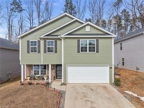 4734 Black Forest Dr, Greensboro, NC, 27405 | Card Image