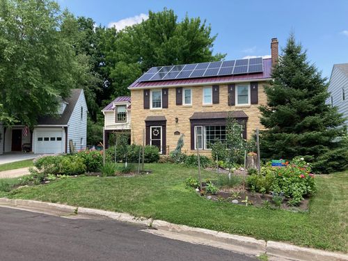 827 10 1/2 St Sw, Rochester, MN, 55902-6355 | Card Image