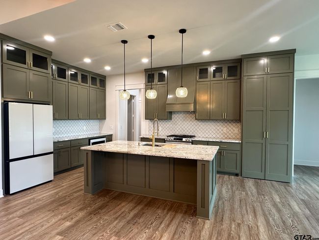 12301 Harlon St, House other with 4 bedrooms, 3 bathrooms and null parking in Flint TX | Image 9