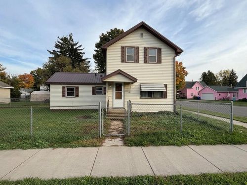 1037 E La Salle Ave, Barron, WI, 54812-1631 | Card Image