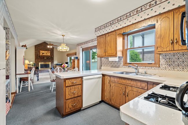 620 W 58 Th St, House other with 3 bedrooms, 3 bathrooms and 2 parking in Westmont IL | Image 10