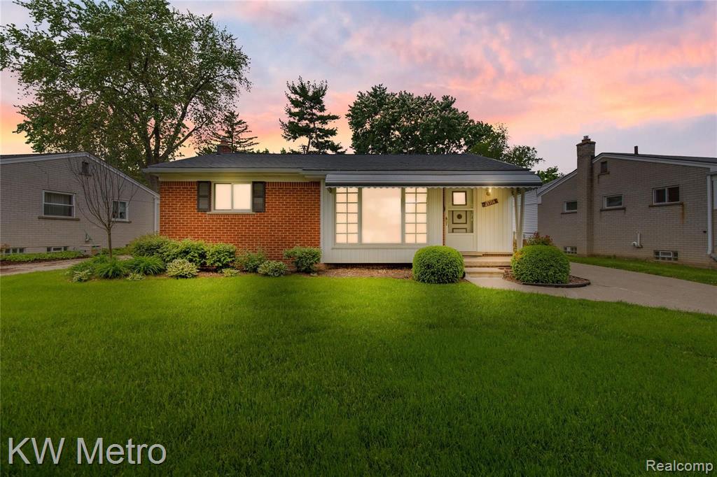 1317 Marc Avenue, Sold in Clawson Zoocasa