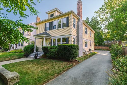 b-561 Wayland Ave, Providence, RI, 02906-4722 | Card Image