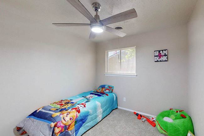 128 Se Gardens Blvd, House other with 3 bedrooms, 2 bathrooms and null parking in Burleson TX | Image 33