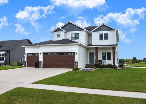 6707 54th Ave S, Fargo, ND, 58104-4580 | Card Image