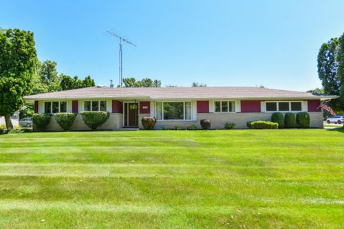 1075 S Lake Shore Dr, Lake Geneva, WI, 53147-2236 | Card Image