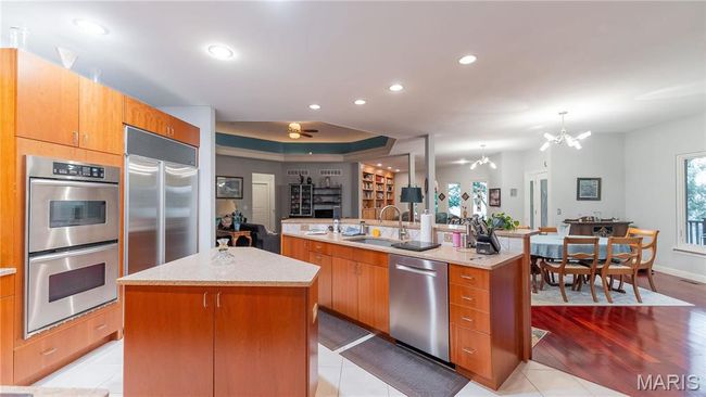 672 N High Post Rd, House other with 4 bedrooms, 3 bathrooms and 2 parking in Augusta MO | Image 4