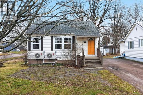 117 Sherrard Ave, Moncton, NB, E1C3K3 | Card Image