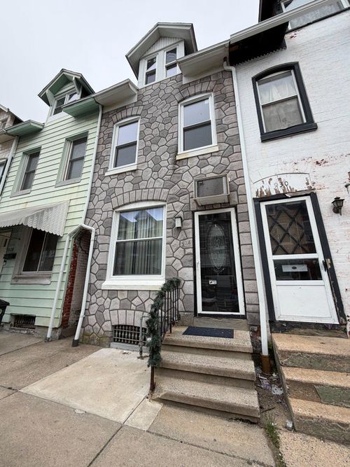 928 Mulberry Street, READING, PA, 19604 | Card Image