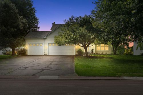 937 Briar Glen Ln, Woodbury, MN, 55129-8574 | Card Image