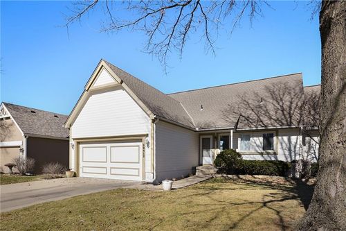 12412 E 86th Ter, Kansas City, MO, 64138-5136 | Card Image