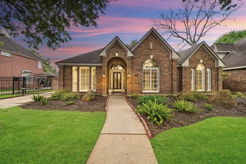 6714 Morningside Dr, Sugar Land, TX, 77479-6051 | Card Image