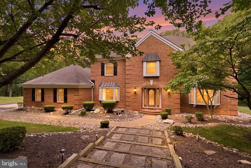 7124 Ivakota Rd, CLIFTON, VA, 20124-1535 | Card Image