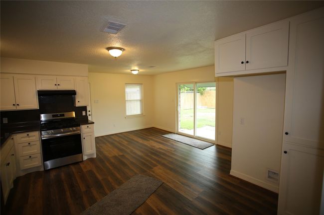 Kitchen/Dining 2 | Image 4
