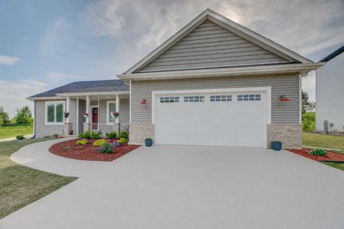 3705 Tanglewood Pl, Janesville, WI, 53546-7800 | Card Image