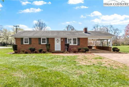 610 E Main St, Boonville, NC, 27011-8786 | Card Image