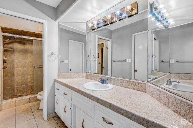 UNIT-9 - 2000 Ashe Rd, Condo with 3 bedrooms, 1 bathrooms and null parking in Bakersfield CA | Image 32