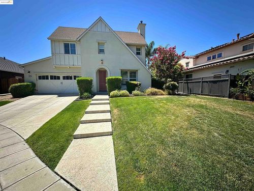 1327 Remington Ct, Tracy, CA, 95377-6718 | Card Image