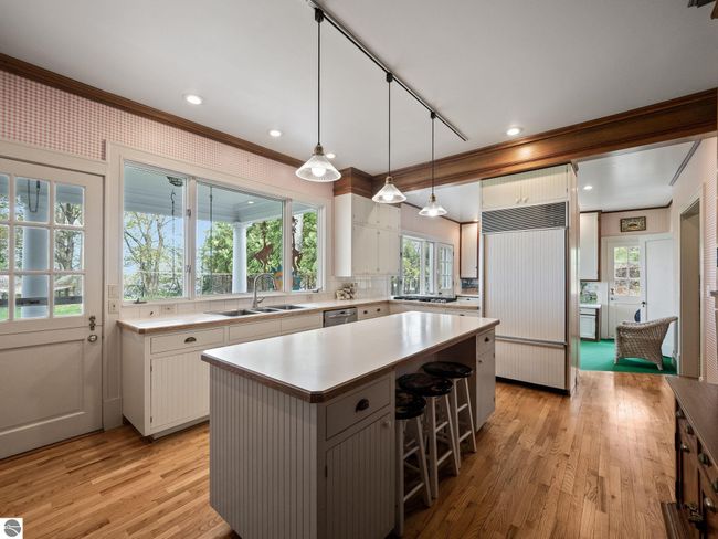 431 Michigan Ave, House other with 10 bedrooms, 7 bathrooms and null parking in Charlevoix MI | Image 19