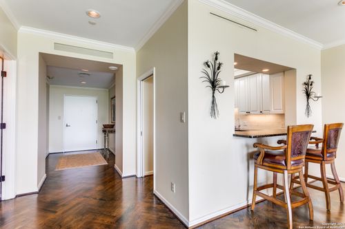 apt-312-200 Patterson Ave, San Antonio, TX, 78209-6265 | Card Image