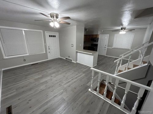 5825 Branch Rd, Flint, MI, 48506-1383 | Card Image