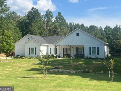 TRCT 2 Moores Ln, Comer, GA, 30629-2403 | Card Image