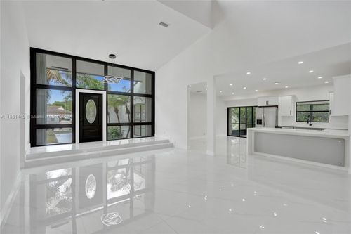 8037 Buttonwood Cir, Tamarac, FL, 33321-2119 | Card Image