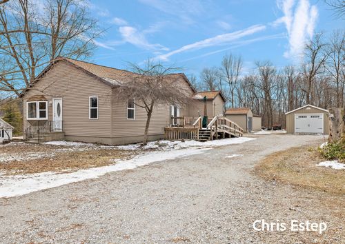 11365 Warner Ave, Grant, MI, 49327-9714 | Card Image