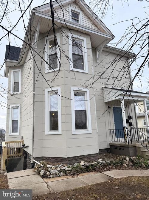 3-3 E Overlea Ave, BALTIMORE, MD, 21206-1132 | Card Image