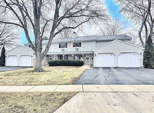 77 University Drive, Fond Du Lac, WI, 54935 | Card Image