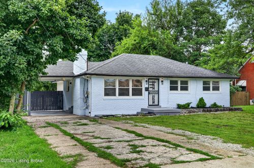 5218 Famous Way, Louisville, KY, 40219-4508 | Card Image