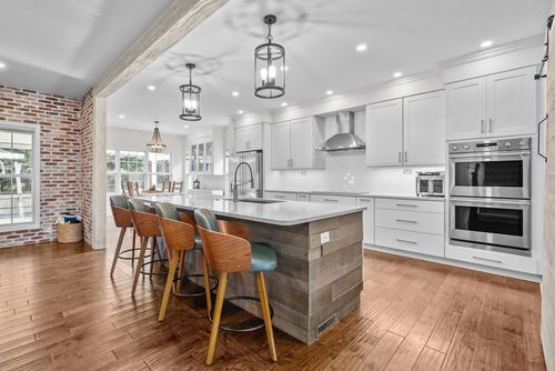 907 Terraceside Cir, Clarksville, TN, 37040-6135 | Card Image
