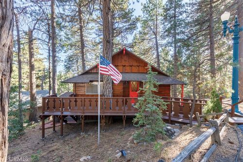 31321 Circle View Dr, Running Springs, CA, 92382 | Card Image