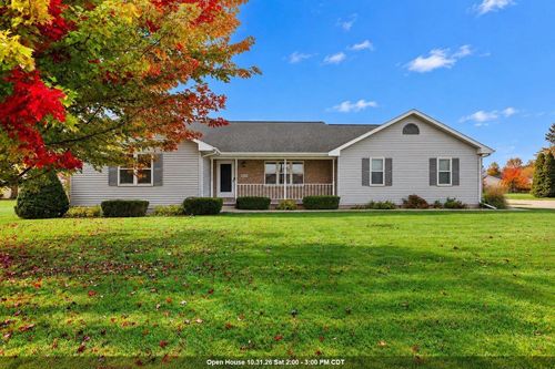 W4745 Nicklaus Court, Sherwood, WI, 54169 | Card Image