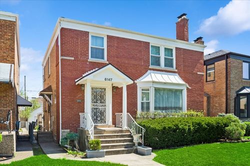 6147 N Central Park Ave, Chicago, IL, 60659-2215 | Card Image