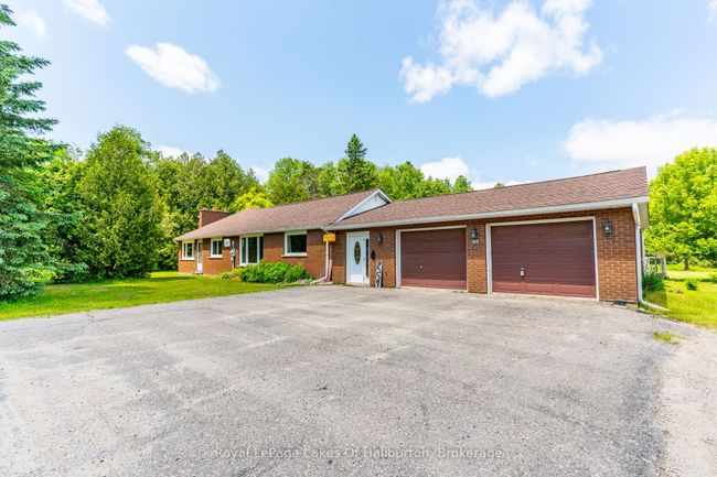 3875 Loop Rd, House other with 3 bedrooms, 2 bathrooms and 6 parking in Harcourt ON | Image 5