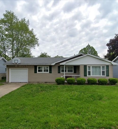1100 N 30th St, Mattoon, IL, 61938-2367 | Card Image