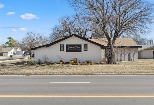 412 N Broadway, Marlow, OK, 73055 | Card Image