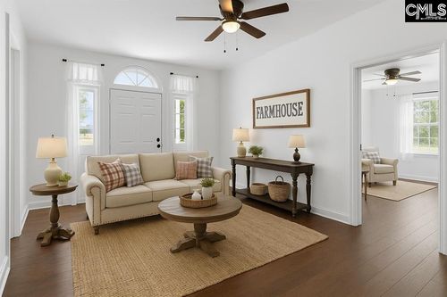 697 Russell St, Batesburg, SC, 29006-1828 | Card Image