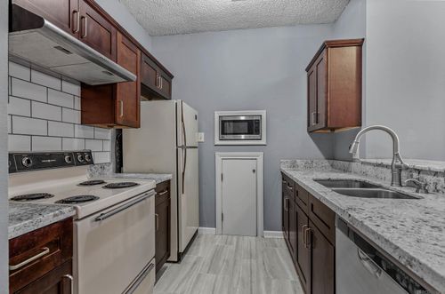 d-13754 Kenner Ave, Baton Rouge, LA, 70810-2121 | Card Image