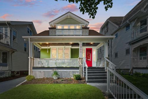 3905 N Farwell Avenue, Shorewood, WI, 53211 | Card Image