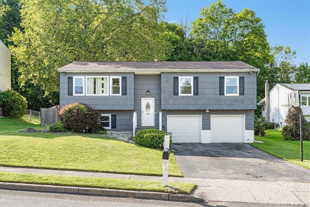 Davenport Ct, Monroe, NY 10950