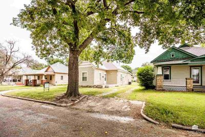 512 N C Street, House other with 3 bedrooms, 1 bathrooms and null parking in Herington KS | Image 2