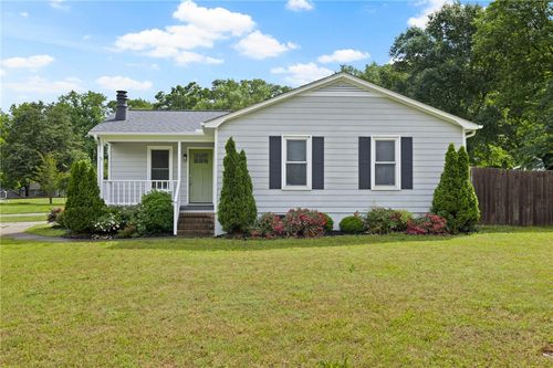 10 Meadowview Dr, Taylors, SC, 29687-3510 | Card Image
