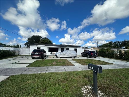 16010 Nw 28th Ct, Miami Gardens, FL, 33054-6821 | Card Image
