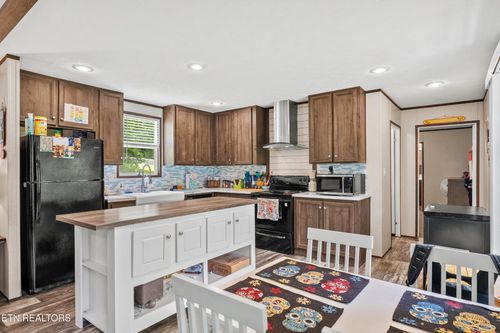 567 Jeffers Rd, Huntsville, TN, 37756-3250 | Card Image