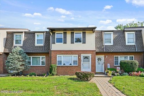 492 Rena Ct, Brick, NJ, 08724-7150 | Card Image