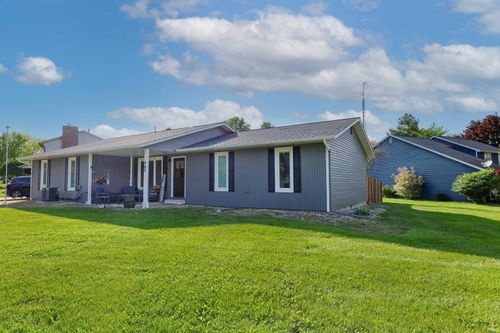 707 Bluffview Dr, Angola, IN, 46703-2205 | Card Image