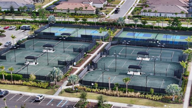 3102 Formia Ct, House other with 2 bedrooms, 2 bathrooms and null parking in BRADENTON FL | Image 56