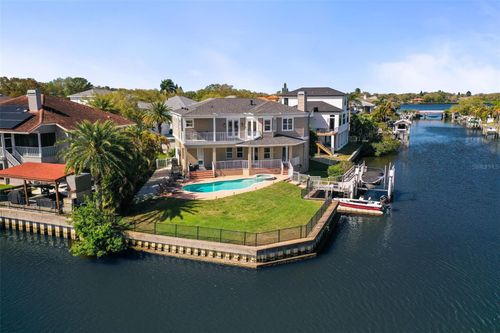 207 Manatee Ln, TARPON SPRINGS, FL, 34689-3660 | Card Image